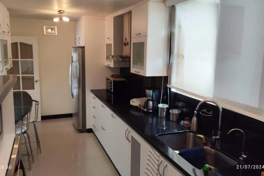 Condominio En Zona Privilegiada Caracas