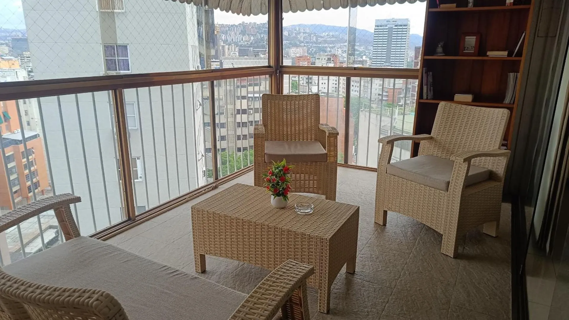 Condominio En Zona Privilegiada Caracas Wenezuela